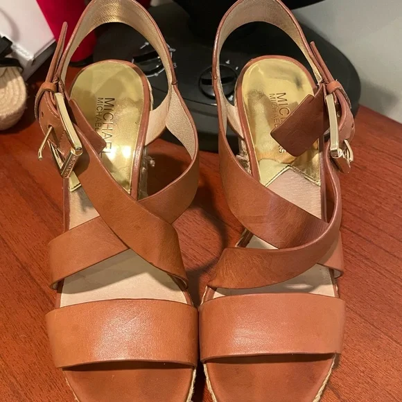 Michael Kors Wedges - Picture 2 of 4